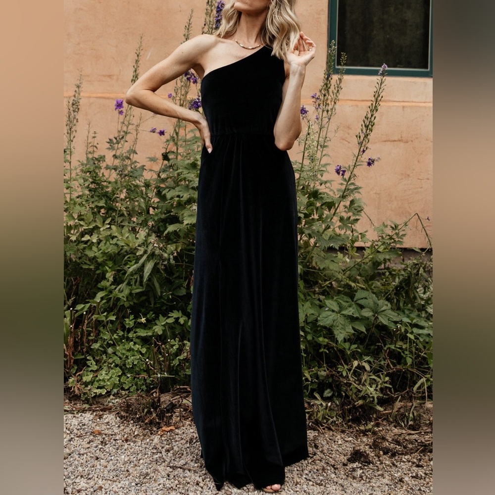 RIMINI by‎ Reformation Velvet Black Maxi formal Dress elegant minimalist chic